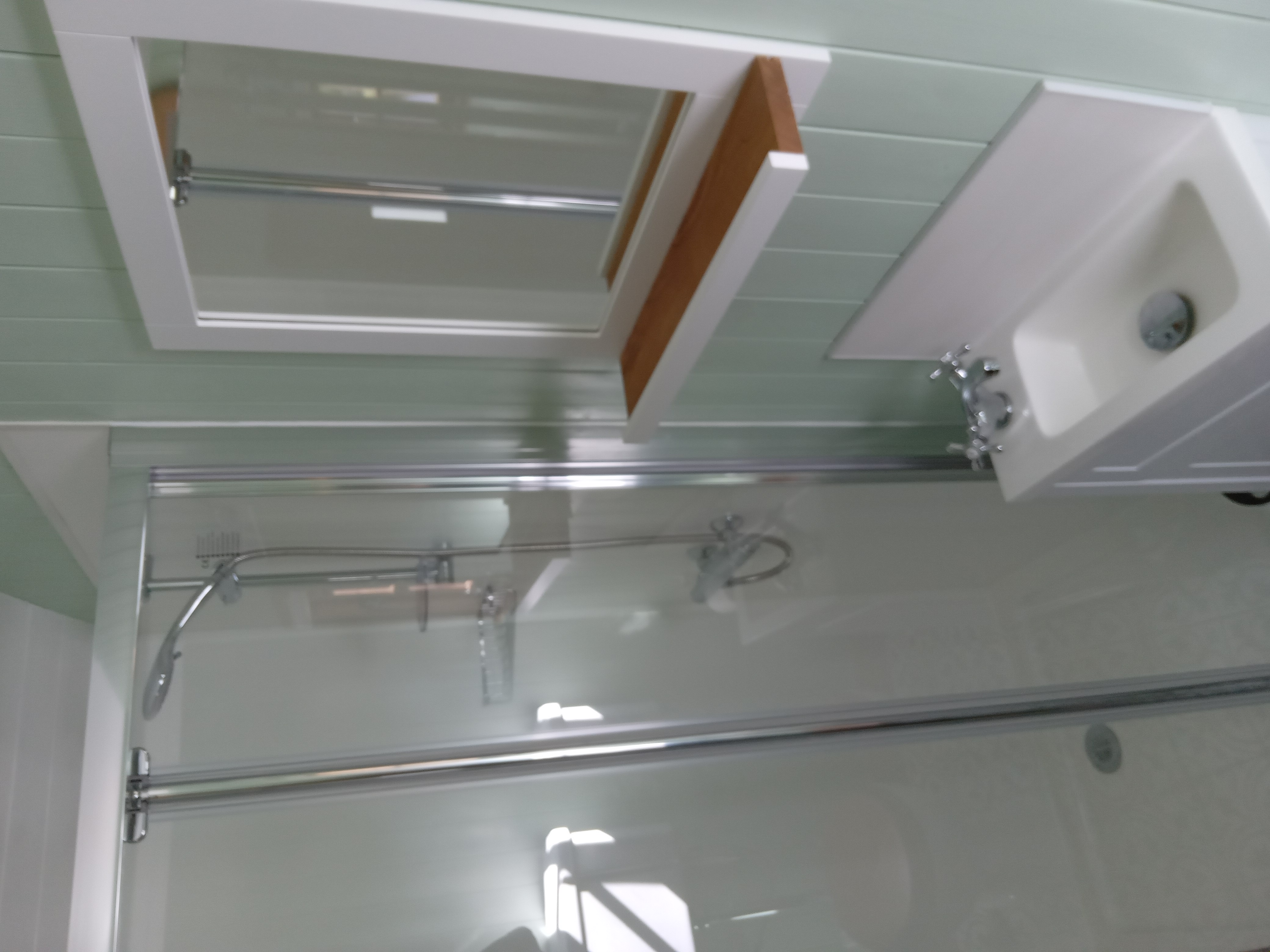 5C000D52-946F-4D90-9A51-7AA27382D79B