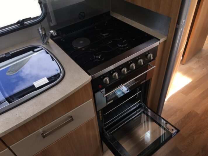 Coachman VIP 560 - Image 12