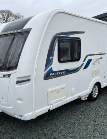Coachman Pastiche 460/2