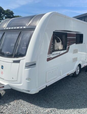 Coachman Pastiche 520